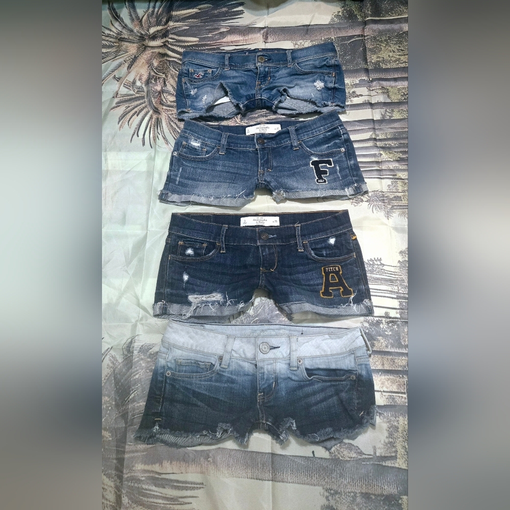 4 Prs Low Rise Denim Shorts-Hollister, A & F & A.Eagle Size 0, 1 & 2